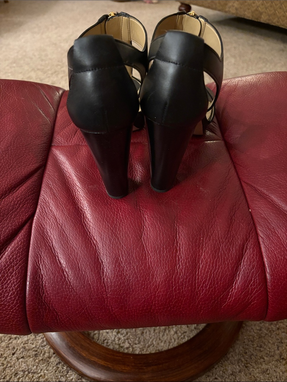 Michael Kors Black Leather T-Strap Heels with Gold Zipper Accent 7.5 M - Picture 3 of 9